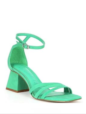 NEW Gianni Bini Mint Green Strappy Nubuck Block Heel Sandals Size 7